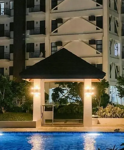 Royal Oceancrest Mactan - Relaxing Sunset View